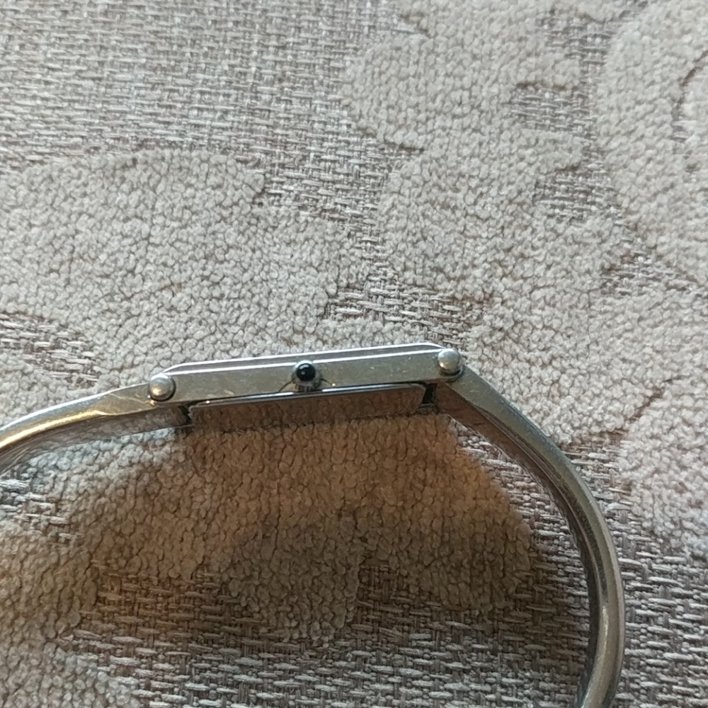 Gucci Watch - Picture 4 of 6
